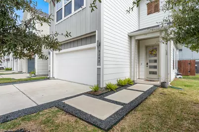 5202 Pinemont Creek Lane, Houston, TX 77018 - Photo 23