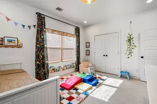 5202 Pinemont Creek Ln, Houston, TX 77018 - Photo 19