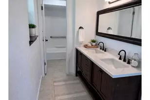 108 Lakeshore Dr, Wharton, TX 77488 - Photo 17