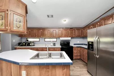 25932 Thatcham, New Caney, TX 77357 - Photo 5