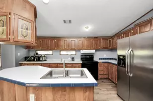 25932 Thatcham, New Caney, TX 77357 - Photo 5