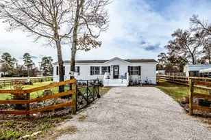 1 Jacob St, Huntsville, TX 77320 - Photo 3