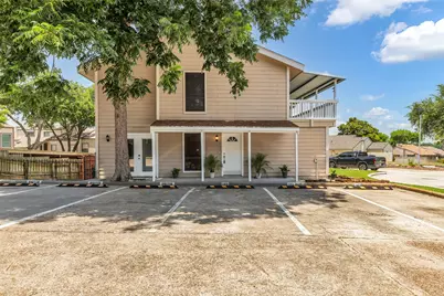 132 April Point Drive N, Conroe, TX 77356 - Photo 3