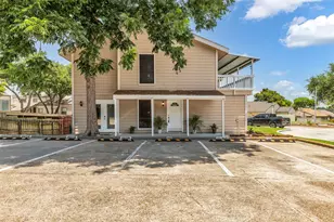 132 April Point Dr N, Conroe, TX 77356 - Photo 3