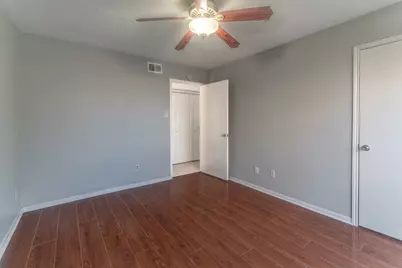 132 April Point Drive N, Conroe, TX 77356 - Photo 15