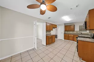 722 Regency Ct, Friendswood, TX 77546 - Photo 17