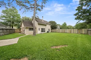 722 Regency Ct, Friendswood, TX 77546 - Photo 27