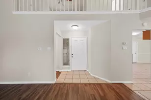 722 Regency Ct, Friendswood, TX 77546 - Photo 5