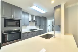 1415 Mapleton Dr, Houston, TX 77043 - Photo 13