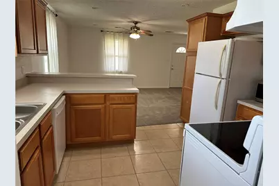 107 Grover Street, Ellinger, TX 78938 - Photo 3