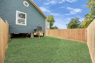 1314 W Willis St, Alvin, TX 77511 - Photo 19