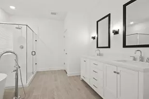 3319 Wickfield Pass Ln, League City, TX 77573 - Photo 11