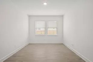 3319 Wickfield Pass Ln, League City, TX 77573 - Photo 5