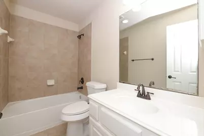 95 W Hullwood Circle, The Woodlands, TX 77389 - Photo 27