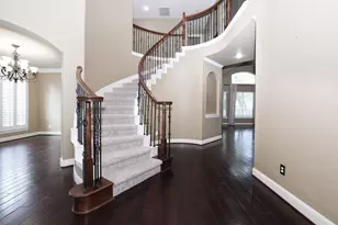 95 W Hullwood Cir, The Woodlands, TX 77389 - Photo 3
