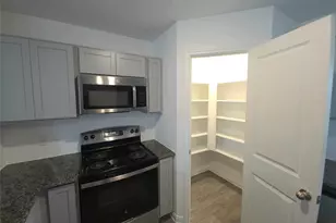 16447 Valerie Marie Pl, Conroe, TX 77306 - Photo 5