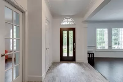 3 Vincent Court, The Woodlands, TX 77382 - Photo 3