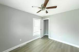 111 Holly St, Lake Jackson, TX 77566 - Photo 9