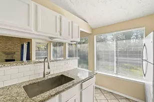 16235 Cutten Rd, Houston, TX 77070 - Photo 9