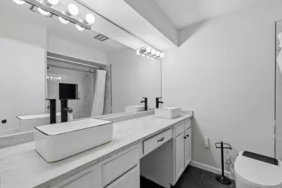 5534 Beverlyhill Street #8, Houston, TX 77056 - Photo 25