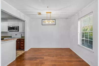 5534 Beverlyhill Street #8, Houston, TX 77056 - Photo 9