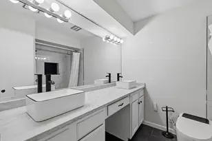 5534 Beverly Hill St, Houston, TX 77056 - Photo 25