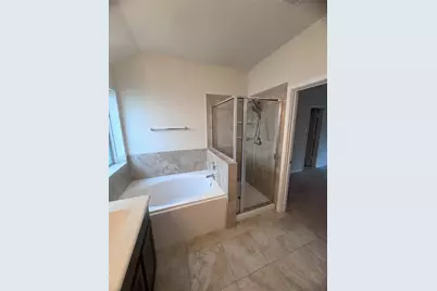 737 Montclair Mist Lane, La Marque, TX 77568 - Photo 9