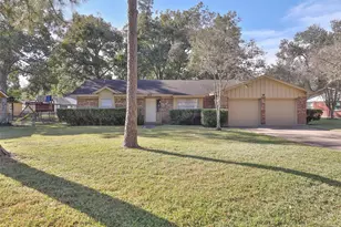 606 Venice St, Sugar Land, TX 77478 - Photo 1