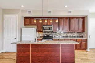 314 W Bell St, Houston, TX 77019 - Photo 5