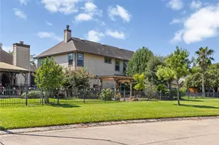 7906 Glenn Cliff Dr, Houston, TX 77064 - Photo 37