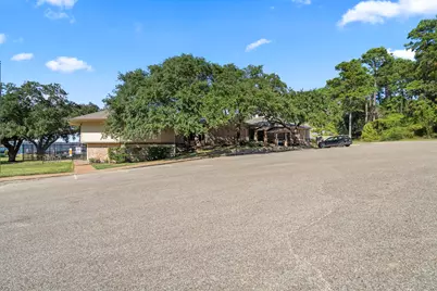15633 Corinthian Way, Willis, TX 77318 - Photo 33