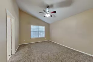 151 E Pathfinders Cir, The Woodlands, TX 77381 - Photo 9
