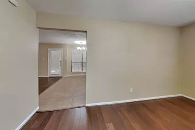 151 E Pathfinders Circle, The Woodlands, TX 77381 - Photo 7