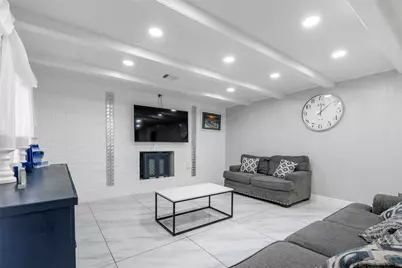 10706 Sagegreen Drive, Houston, TX 77089 - Photo 13