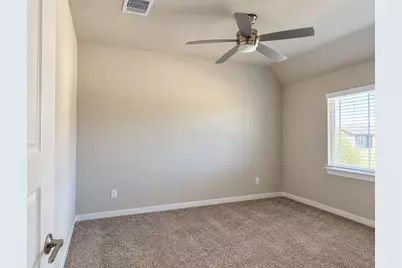 14132 Lake Lodge Drive, Conroe, TX 77384 - Photo 9