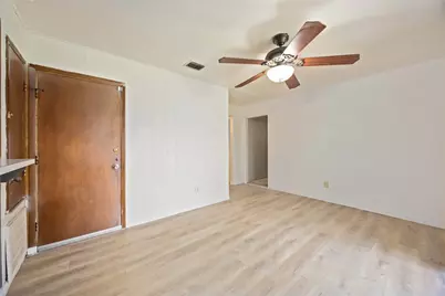 11011 Ledford Lane, Houston, TX 77016 - Photo 13