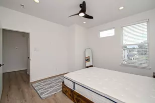 203 Danna Ln, Houston, TX 77009 - Photo 17