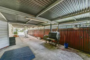 8064 Milredge St, Houston, TX 77017 - Photo 9