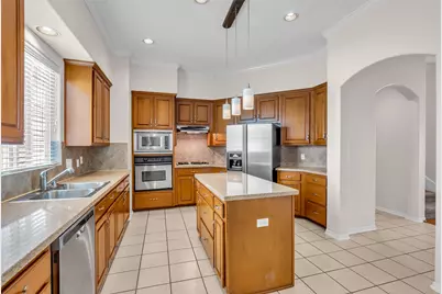 2123 Stacy Knoll, Houston, TX 77008 - Photo 9