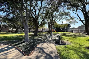 2041 Winrock Blvd, Houston, TX 77057 - Photo 23