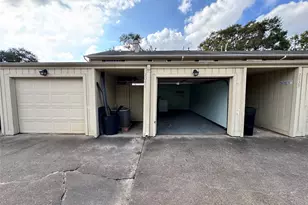 2041 Winrock Blvd, Houston, TX 77057 - Photo 17