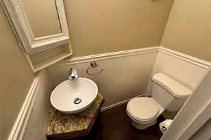 2041 Winrock Blvd, Houston, TX 77057 - Photo 7