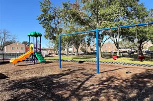 2041 Winrock Blvd, Houston, TX 77057 - Photo 21