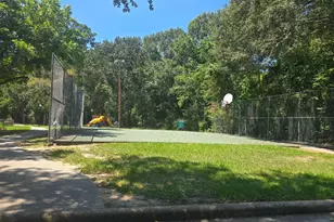 600 Hilliard St, Conroe, TX 77301 - Photo 21