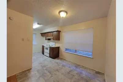 215 Lazy Lane, Conroe, TX 77301 - Photo 3