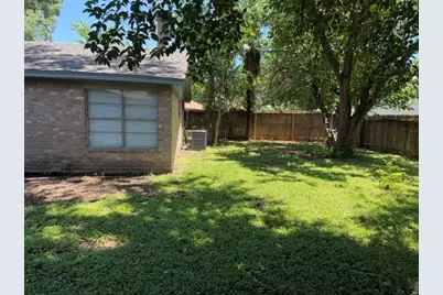 1923 Delphi Lane, Houston, TX 77067 - Photo 17