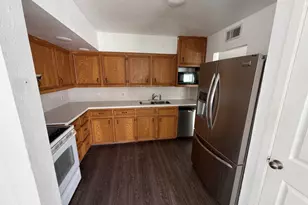 706 Rockdale Rd, Rockdale, TX 76567 - Photo 3