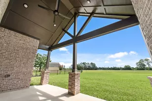 15408 Sandtrap Dr, Waller, TX 77484 - Photo 3