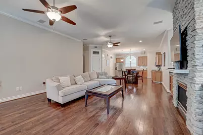 106 Detering Street, Houston, TX 77007 - Photo 9