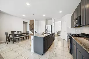 322 Upland Grv Trl, Rosharon, TX 77583 - Photo 11